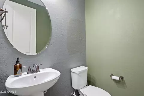 Bath - 9710 E Tumbleweed Ave, Mesa, AZ 85212 photo 1 of 5