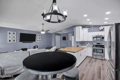 Kitchen - 4319 E Contessa St, Mesa, AZ 85205 photo 1 of 3