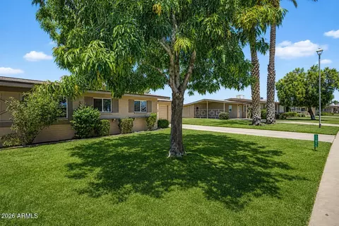 11016 N Coggins Dr, Sun City, AZ 85351