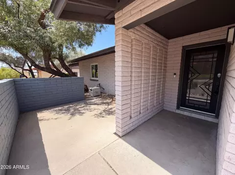 Exterior - 2244 E Nicolet Ave, Phoenix, AZ 85020 photo 4 of 10