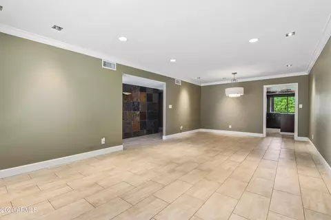 Living - 2244 E Nicolet Ave, Phoenix, AZ 85020 photo 3 of 4