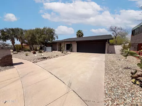 Exterior - 2244 E Nicolet Ave, Phoenix, AZ 85020 photo 3 of 10