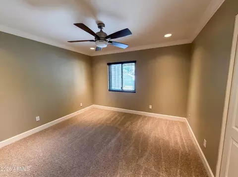 Bedroom - 2244 E Nicolet Ave, Phoenix, AZ 85020 photo 4 of 8