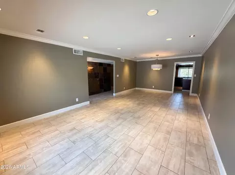 Living - 2244 E Nicolet Ave, Phoenix, AZ 85020 photo 4 of 7