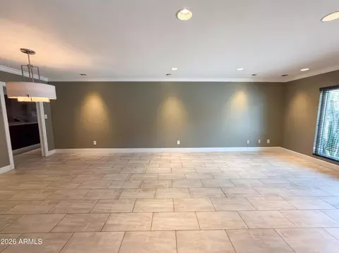 Living - 2244 E Nicolet Ave, Phoenix, AZ 85020 photo 1 of 7