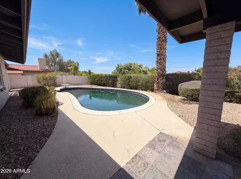 Exterior - 2244 E Nicolet Ave, Phoenix, AZ 85020 photo 7 of 10