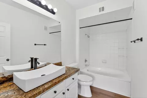Bath - 5401 E Van Buren St #3077, Phoenix, AZ 85008 photo 1 of 2
