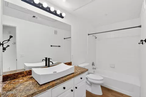 Bath - 5401 E Van Buren St #3077, Phoenix, AZ 85008 photo 2 of 2