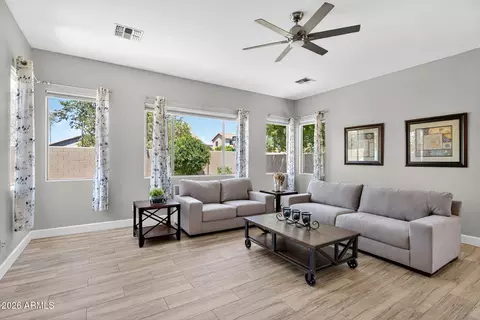 Living - 9814 E Lompoc Ave, Mesa, AZ 85209 photo 3 of 5