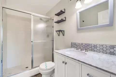 Bath - 1253 E Indigo St, Mesa, AZ 85203 photo 1 of 2