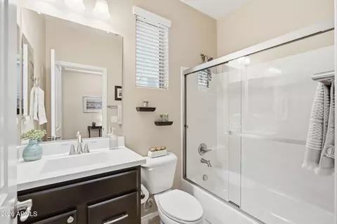 Bath - 3642 E Ficus Way, Gilbert, AZ 85298 photo 3 of 3