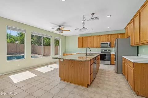 4121 S Chatham St, Mesa, AZ 85212