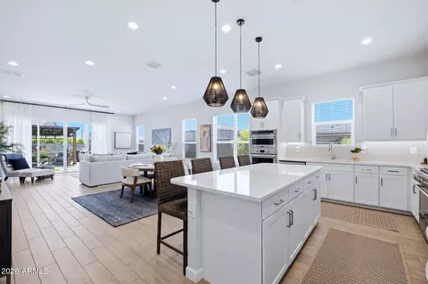 Kitchen - 5963 E Lone Cactus Rd, Phoenix, AZ 85054 photo 1 of 2