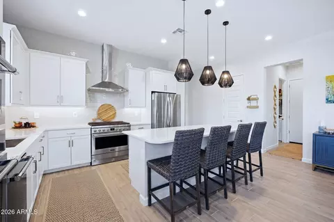Kitchen - 5963 E Lone Cactus Rd, Phoenix, AZ 85054 photo 2 of 2