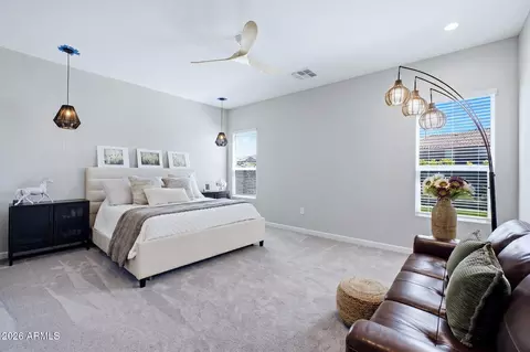 Bedroom - 5963 E Lone Cactus Rd, Phoenix, AZ 85054 photo 3 of 3