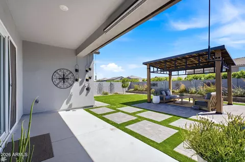 Exterior - 5963 E Lone Cactus Rd, Phoenix, AZ 85054 photo 6 of 6