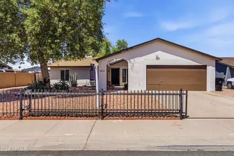 5832 S 45th St, Phoenix, AZ 85040