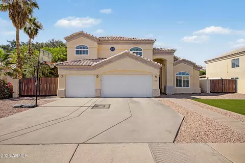 2848 E Fountain St, Mesa, AZ 85213