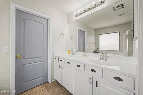Bath - 4071 E Sundance Ct, Gilbert, AZ 85297 photo 1 of 4