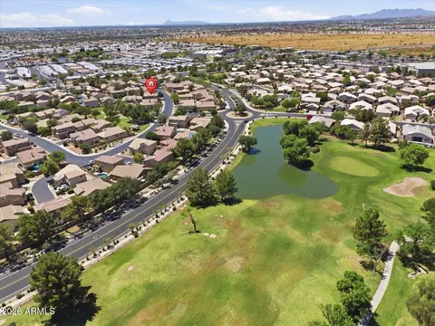View/Area - 2224 S Harper Ave, Mesa, AZ 85209 photo 8 of 10