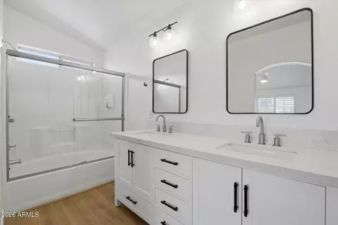 Bath - 2224 S Harper Ave, Mesa, AZ 85209 photo 1 of 1