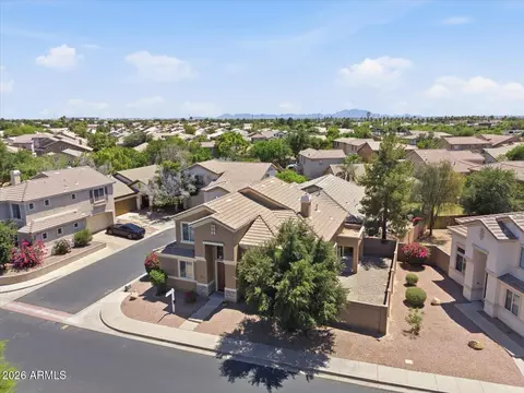 View/Area - 2224 S Harper Ave, Mesa, AZ 85209 photo 2 of 10