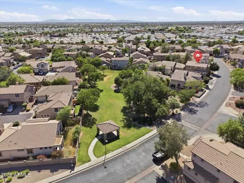 View/Area - 2224 S Harper Ave, Mesa, AZ 85209 photo 5 of 10