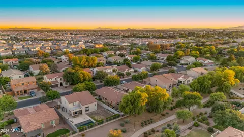 View/Area - 1444 E Azalea Dr, Gilbert, AZ 85298 photo 2 of 8