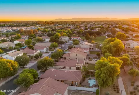 View/Area - 1444 E Azalea Dr, Gilbert, AZ 85298 photo 5 of 8