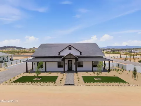 1764 W Lucky Ln, San Tan Valley, AZ 85144
