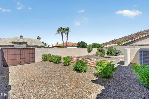 Exterior - 2541 E Silverwood Dr, Phoenix, AZ 85048 photo 7 of 12