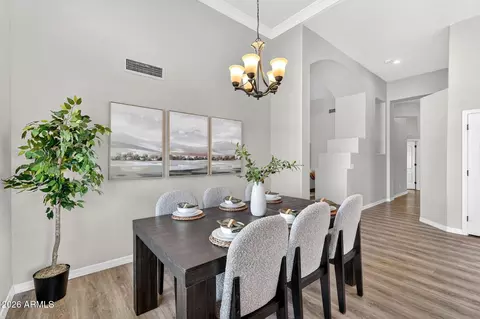 Dining - 2541 E Silverwood Dr, Phoenix, AZ 85048 photo 2 of 4