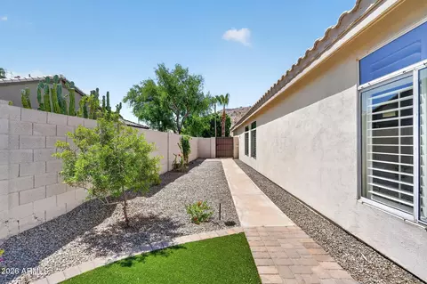 Exterior - 2541 E Silverwood Dr, Phoenix, AZ 85048 photo 5 of 12