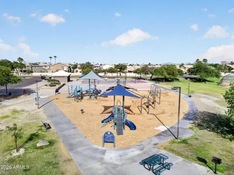 View/Area - 2541 E Silverwood Dr, Phoenix, AZ 85048 photo 9 of 12