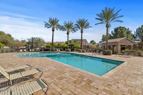 902 S Annie Ln, Gilbert, AZ 85296 photo 38