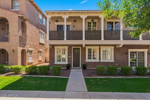 902 S Annie Ln, Gilbert, AZ 85296 photo 3