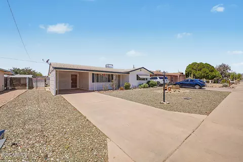 Exterior - 1510 S Lawther Dr, Apache Junction, AZ 85120 photo 2 of 5