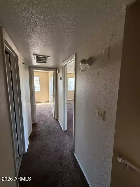 Entry Way - 4411 E Pueblo Ave, Phoenix, AZ 85040 photo 4 of 4