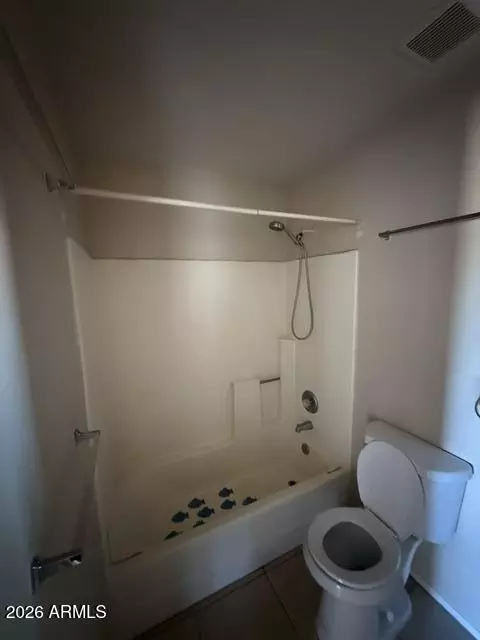 Bath - 4411 E Pueblo Ave, Phoenix, AZ 85040 photo 3 of 6