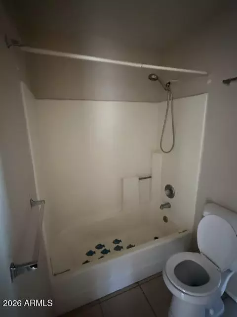 Bath - 4411 E Pueblo Ave, Phoenix, AZ 85040 photo 4 of 6