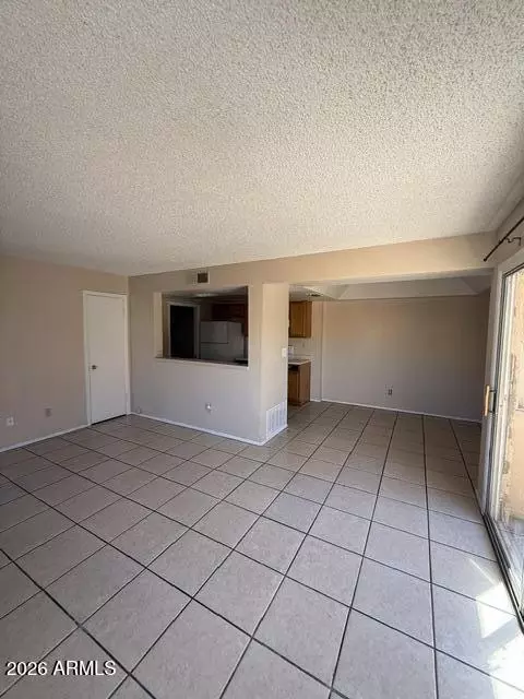 Living - 4411 E Pueblo Ave, Phoenix, AZ 85040 photo 2 of 3