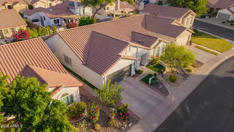 View/Area - 4037 E Nambe St, Phoenix, AZ 85044 photo 7 of 14