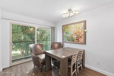 Dining - 4201 E Camelback Rd #34, Phoenix, AZ 85018 photo 2 of 3