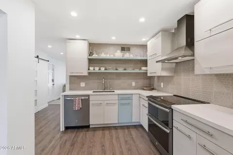 Kitchen - 4201 E Camelback Rd #34, Phoenix, AZ 85018 photo 1 of 2
