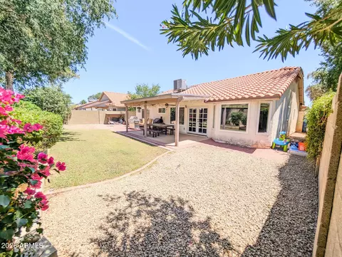 Exterior - 3556 E Utopia Rd, Phoenix, AZ 85050 photo 3 of 4