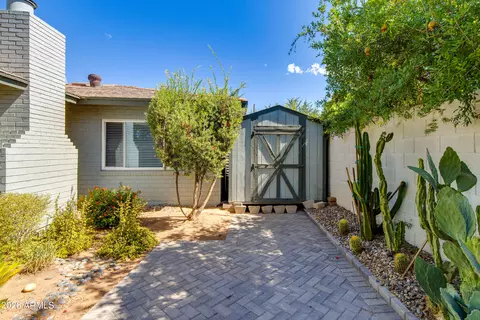Exterior - 4645 E Cambridge Ave, Phoenix, AZ 85008 photo 6 of 6