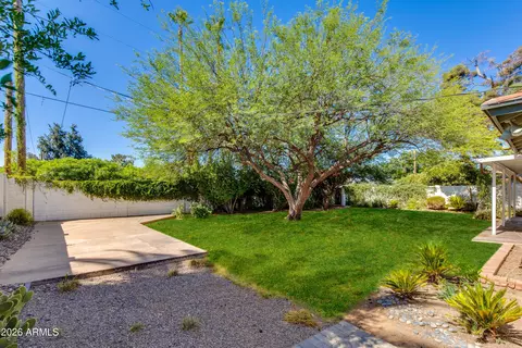 Exterior - 4645 E Cambridge Ave, Phoenix, AZ 85008 photo 6 of 7
