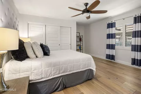 Bedroom - 4145 E Osborn Rd, Phoenix, AZ 85018 photo 5 of 7