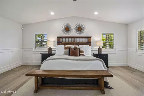 Bedroom - 4145 E Osborn Rd, Phoenix, AZ 85018 photo 2 of 7
