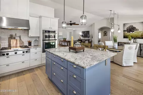 Kitchen - 4145 E Osborn Rd, Phoenix, AZ 85018 photo 1 of 6